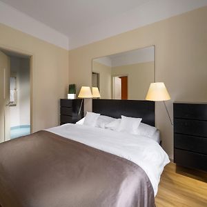 Deluxe One-Bedroom Suite
